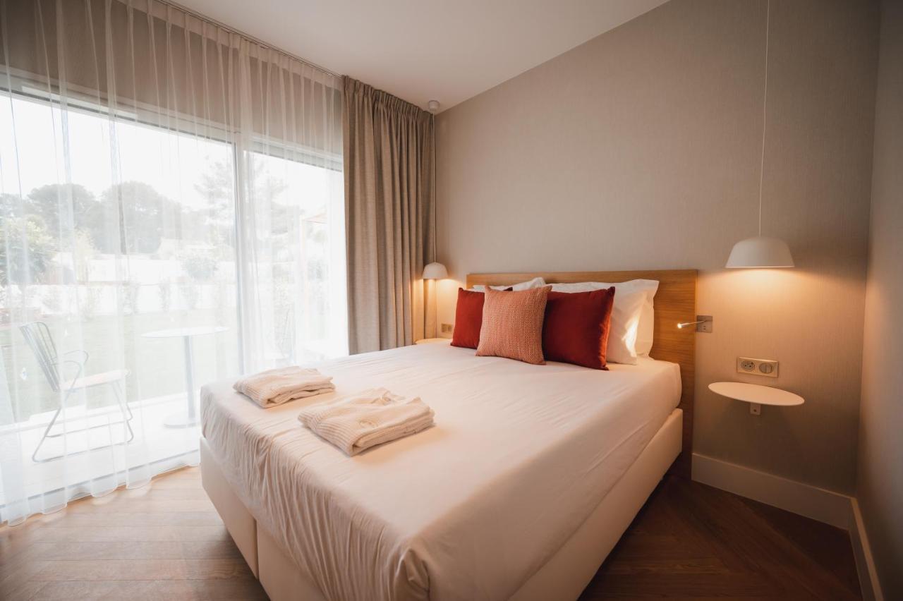Van Der Valk Hotel Bloom サン・エギュルフ エクステリア 写真