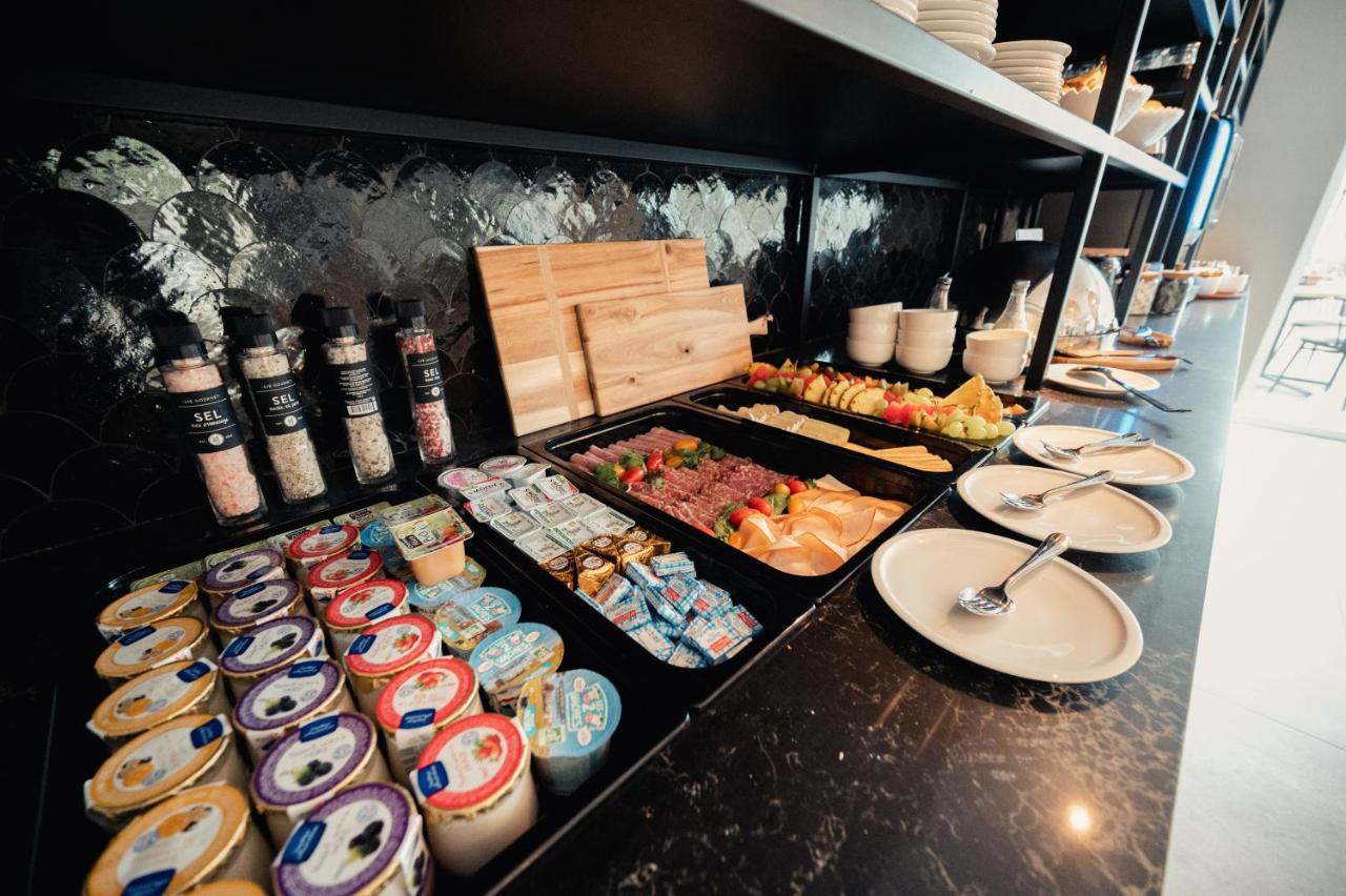 Van Der Valk Hotel Bloom サン・エギュルフ エクステリア 写真