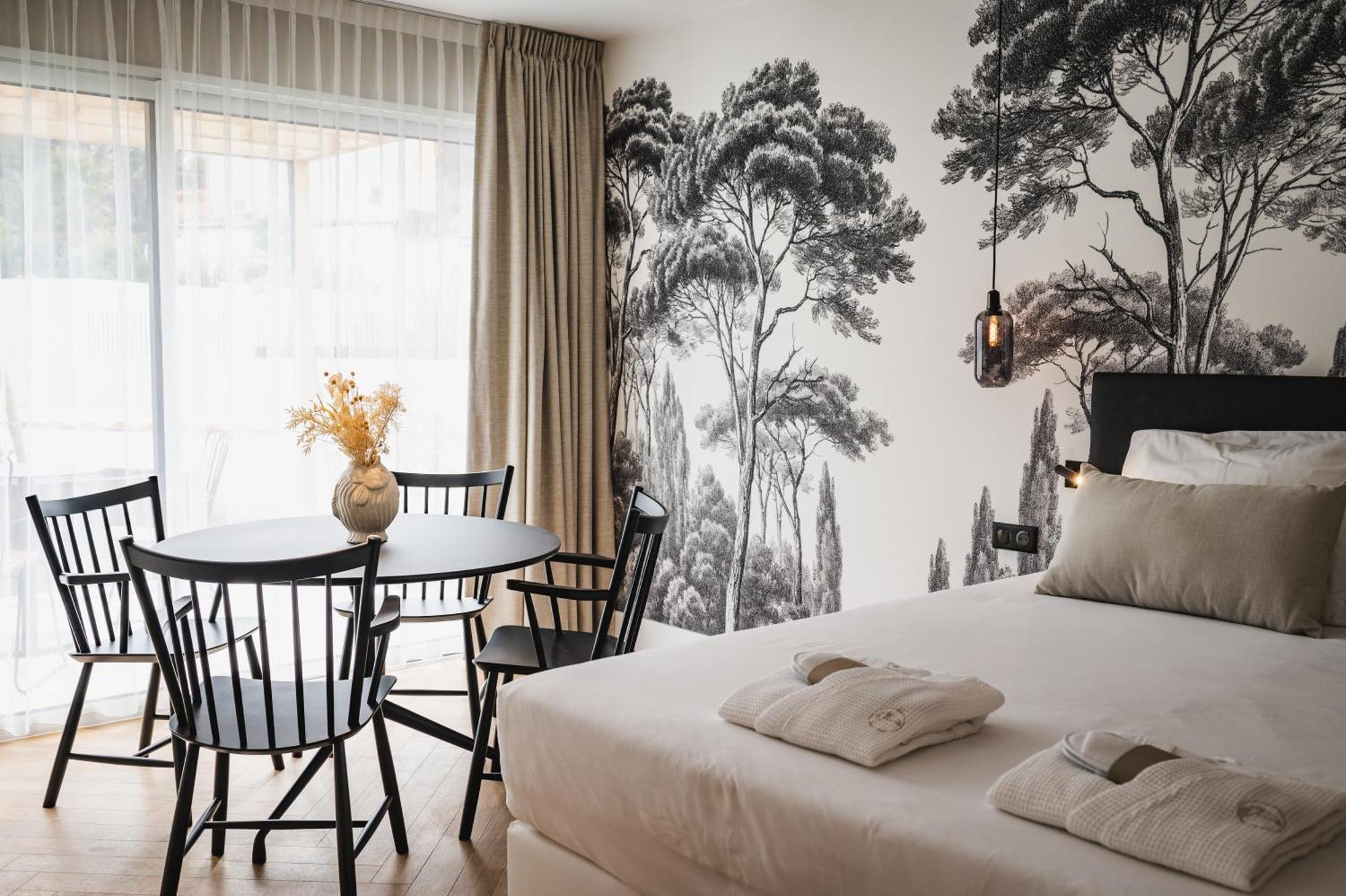 Van Der Valk Hotel Bloom サン・エギュルフ エクステリア 写真